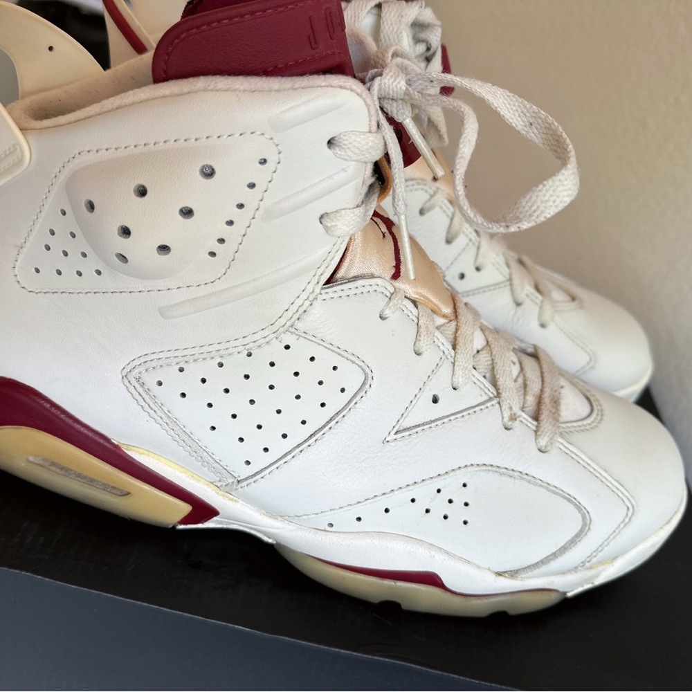 Air Jordan 6 Retro Size 10.5 Off White/ Maroon GUC - Picture 6 of 8